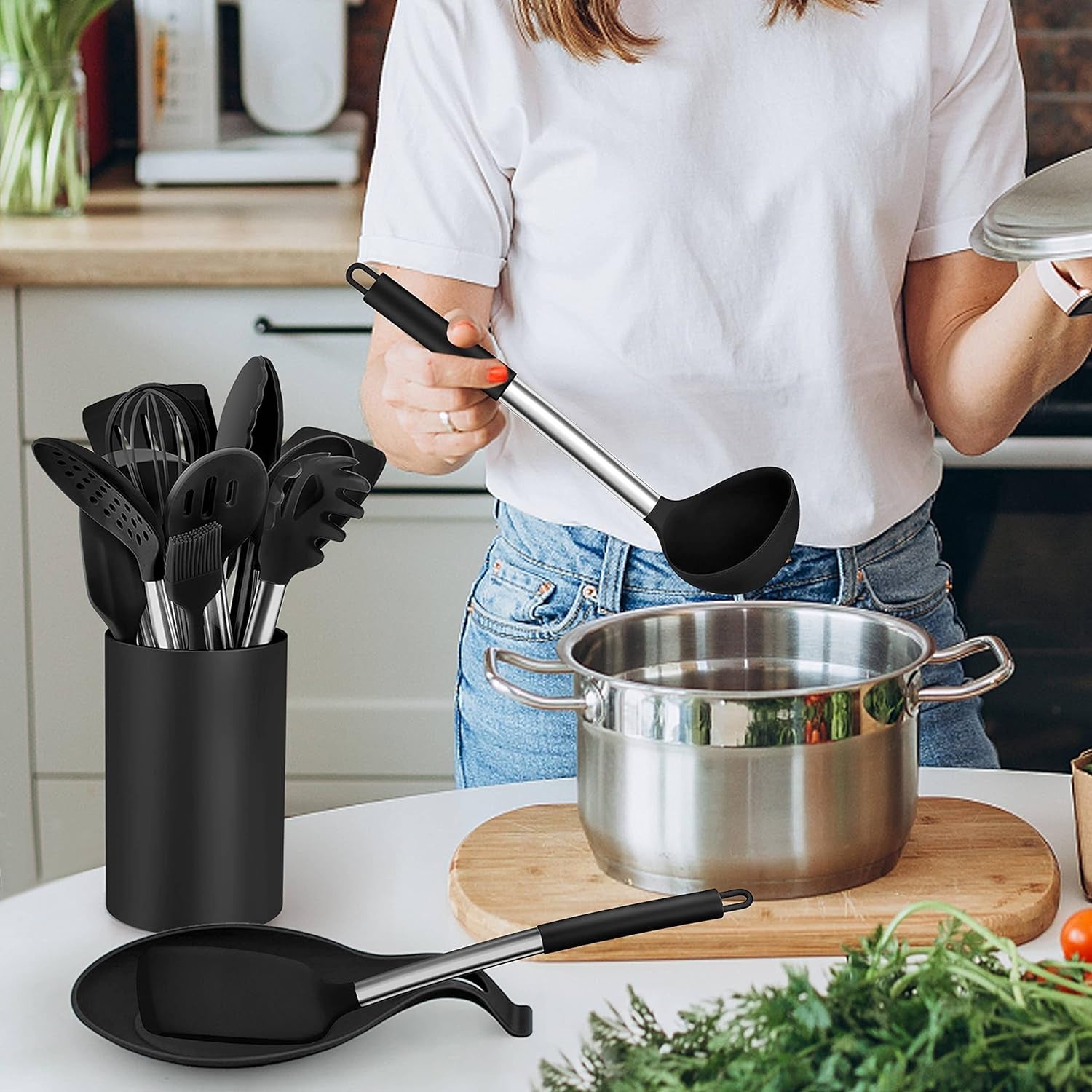 30-Piece Cooking Utensils Set with Holder, Silicone Kitchen Utensils Set with Stainless Steel Handle, Heat Resistant Cooking Gadget Tools for Nonstick Cookware, Dishwasher Safe, Black